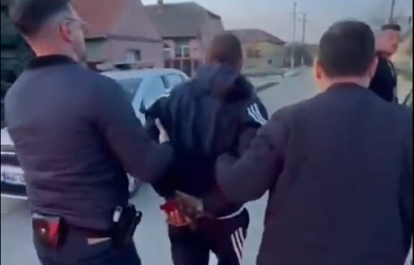 Urmărit național pentru trafic de migranți, prins lângă Timișoara