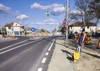 Ultimele lucrări la noul sens giratoriu din Cărpiniș FOTO