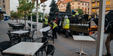 Trei terase ilegale din zona centrală, ridicate de Primăria Timișoara FOTO