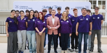 CJ Timiș va asigura cheltuielile necesare participării echipei de robotică de la C.D. Loga la Eindhoven FOTO