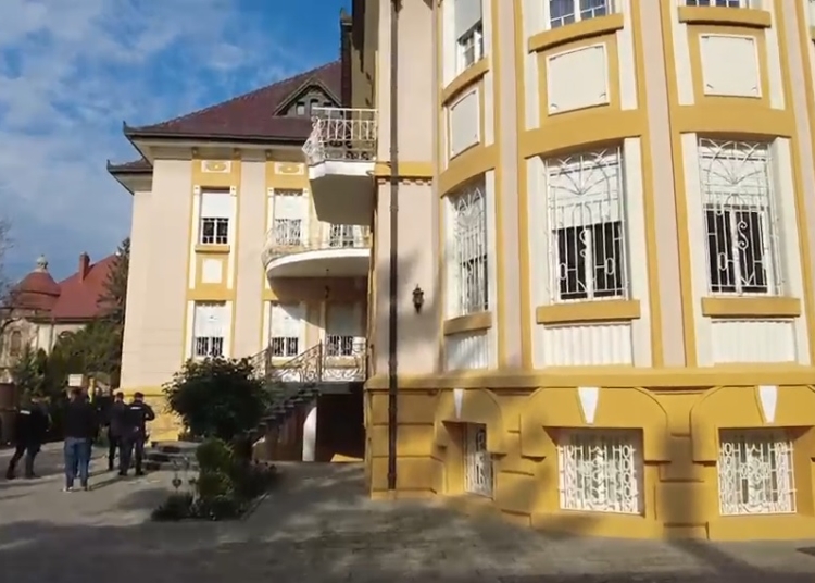 Familia de rromi din vila de pe Loga 52, evacuată