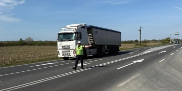 Peste 200 de amenzi aplicate de polițiștii din Timiș, în urma unor controale pe DN6