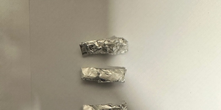 Patru traficanți de droguri din Timișoara, ridicați de mascați