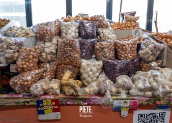 Produse locale proaspete, la început de săptămână, în piețele din Timișoara FOTO