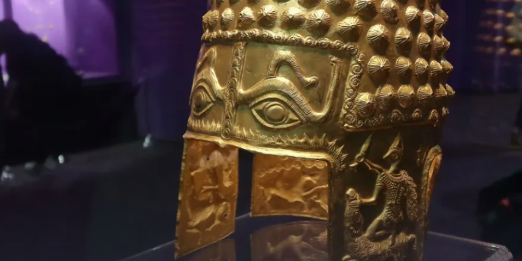 Coiful de la Coțofenești și tezaurul dacic, furate dintr-un muzeu din Olanda, au fost recuperate