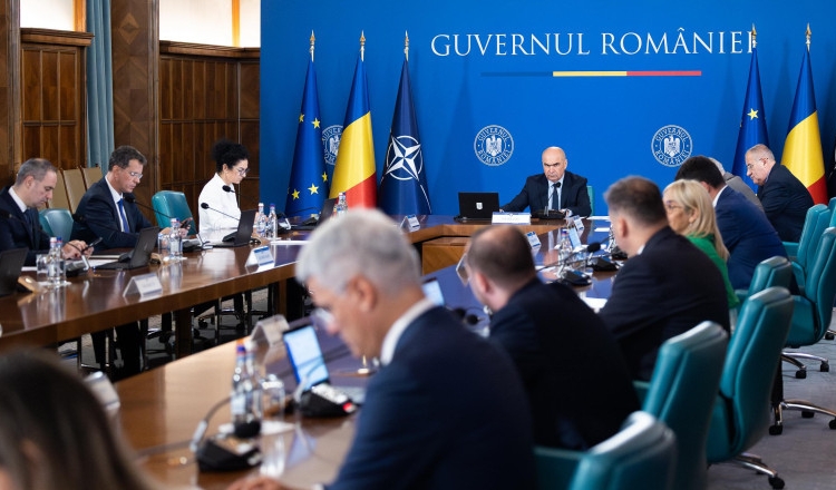 Final de drum pentru cumulul pensiei cu salariul la stat. Proiectul, pe masa Parlamentului
