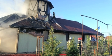 Biserica din lemn din Săcălaz, mistuită de flăcări