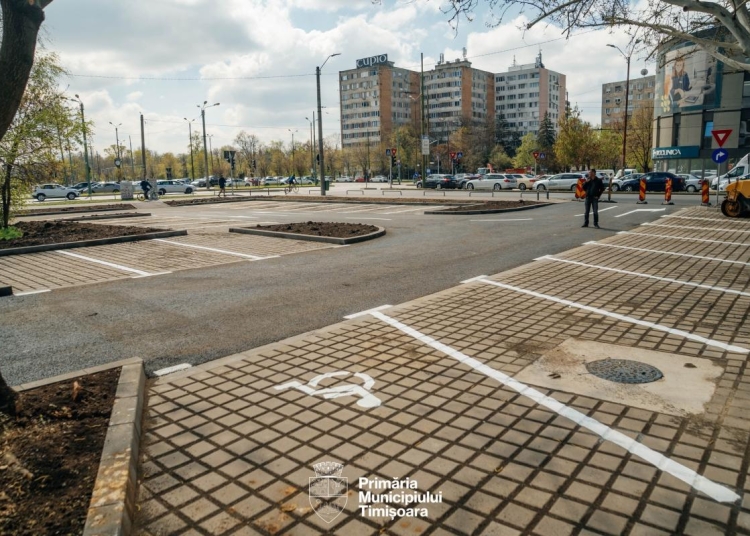 Spațiu recuperat de Primăria Timișoara, transformat în parcare publică