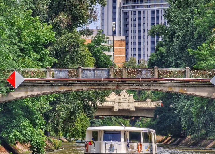 Blocajul de la „Pasarela Îndrăgostiților” din Timișoara, depășit