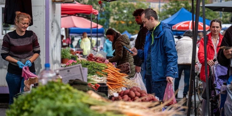 Program prelungit la Piaţa Volantă Stadion din Timişoara, de Paşte