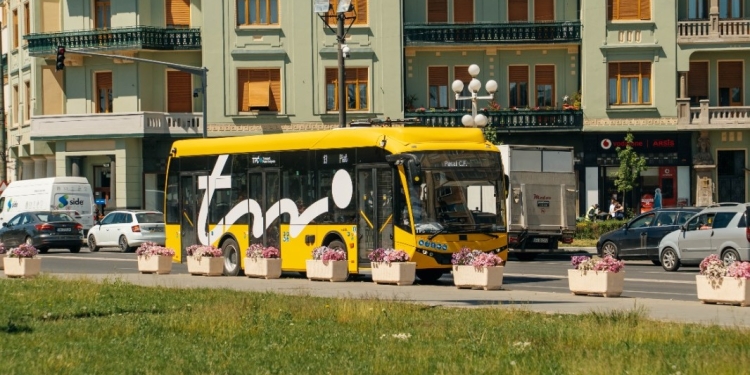 Ruben Lațcău: „19 autobuze electrice noi din lotul de 30 au ajuns la Timișoara. Alte 6 sunt pe drum”