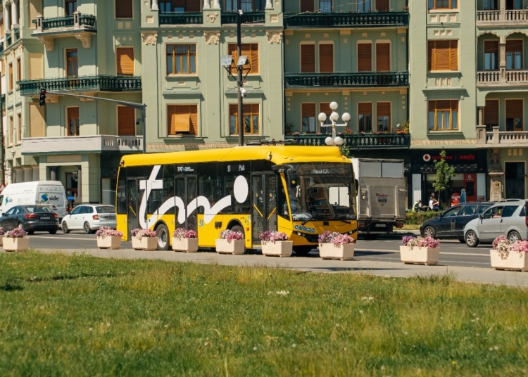 Ruben Lațcău: „19 autobuze electrice noi din lotul de 30 au ajuns la Timișoara. Alte 6 sunt pe drum”
