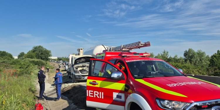 Incendiu la o autoutilitară în mers pe centura Timișoarei