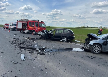 Accident grav între Birda și Gătaia. Drumul e blocat. Elicopterul SMURD și multiple echipaje, trimise la fața locului