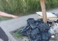 „Renovare” scumpă. Amendă de 30.000 de lei pentru 25 de saci cu moloz abandonați pe spațiul verde
