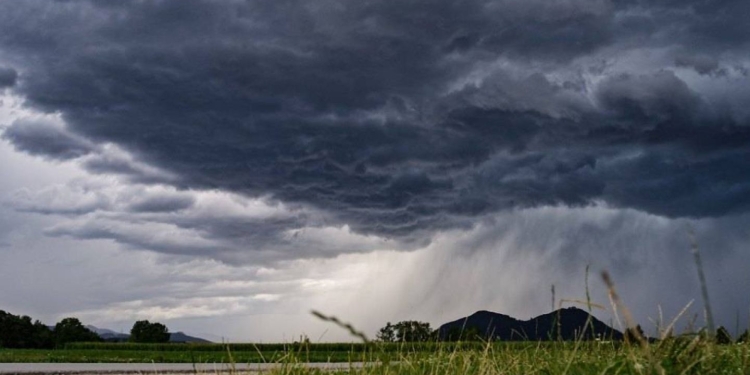 Alertă meteo: o nouă zi cu vreme rece în zona de vest a ţării