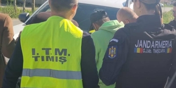 Zeci de persoane găsite muncind la negru, într-o singură lună, în Timiș