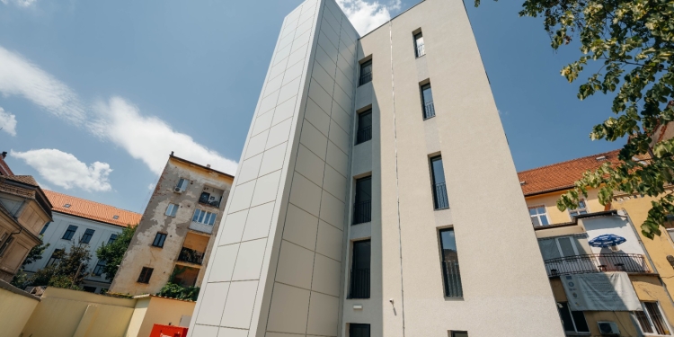 Lecția Clinicii ORL din Timișoara: Cum s-a ridicat un spital de la 0, în ciuda birocrației, a blocajelor politice și a clanurilor imobiliare