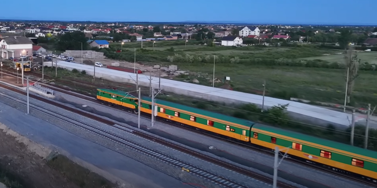 Circulație feroviară reluată pe mai multe linii modernizate din stația Remetea Mare
