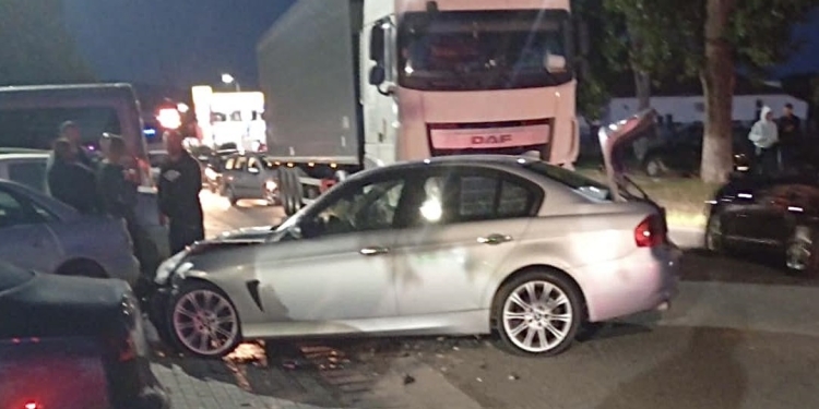 Motociclist de 23 ani, mort după ce a fost lovit de o mașină pe un drum din Banat