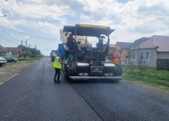 Atenţie, şoferi! Lucrări şi pe timpul nopţii pe un drum de lângă Timişoara FOTO