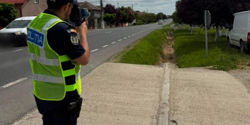 Sute de șoferi, amendați de polițiștii din județul Timiș pe DN 6 FOTO