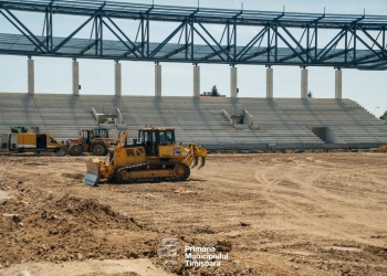 Arena „Eroii Timișoarei” se pregătește pentru gazon