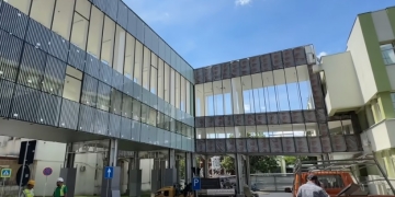 Pasarela dintre Centrul de Mari Arși și Clinica de Ortopedie a Spitalului Județean se apropie de finalizare