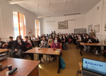 Aproximativ 400 de preșcolari și elevi au participat la cursurile AquaKids și AquaTeen FOTO