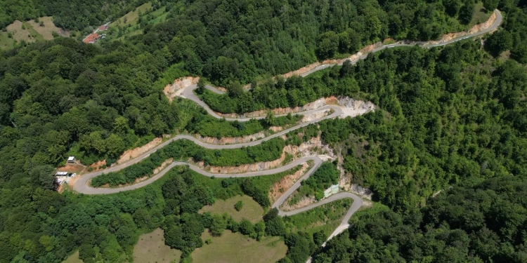 Încep lucrările la primul tronson din drumul spectaculos care va lega Timişul, Caraşul şi Hunedoara