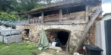 O comoară din Banatul Montan, salvată de la dispariție: O casă veche de două secole din Gârliște va fi strămutată la Muzeul Satului Bănățean