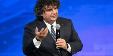 Florin Drăgan, rectorul UPT: „Tinerii nu mai fug de inginerie. Ei aleg exact domeniile în care economia are cea mai mare nevoie de specialiști”