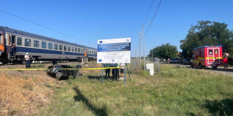 Încă o victimă la trecerea cu calea ferată din Urseni. Semaforul a fost montat, dar e încă nefuncțional