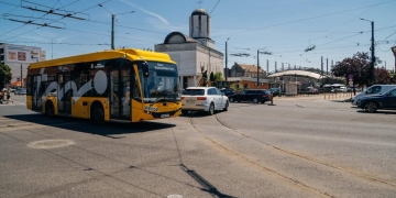 Asfaltarea intersecției din Piața Badea Cârțan, finalizată