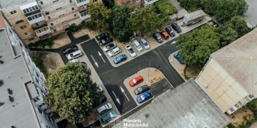 Foste garaje, transformate în locuri de parcare, la Timișoara