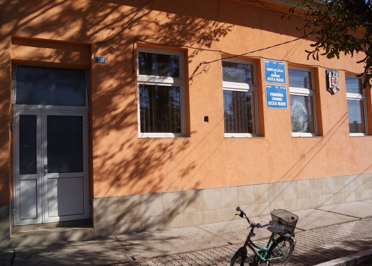 Prejudiciu de peste 150.000 lei, neachitat! Un primar din judeţul Timiş a fost trimis în judecată