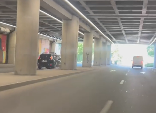 Şofer inconştient, filmat pe contrasens într-un pasaj din Timişoara