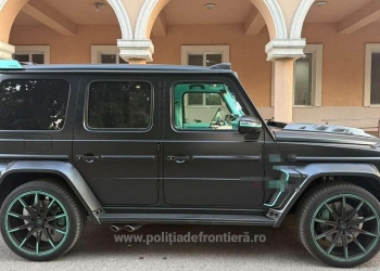 Maşină de 200.000 de euro, căutată în Elveția, oprită pe A1 de polițiștii de frontieră din Timiş