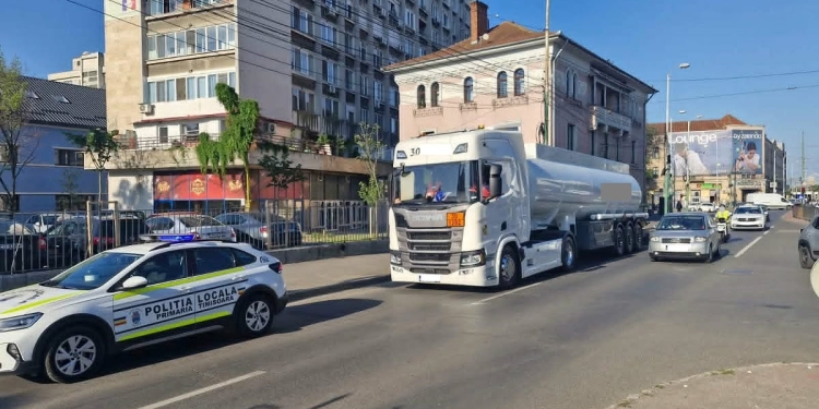 Amenzi de până la 5.000 lei pentru şoferii care nu respectă noul regulament din Timişoara privind traficul greu