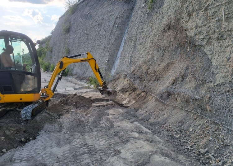 Atenţie, şoferi! Banda de urgenţă, închisă pe un sector al autostrăzii A1, în vestul ţării