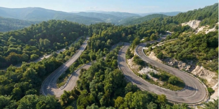 16 kilometri care traversează cele mai frumoase zone montane ale Timișului intră în reabilitare
