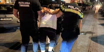 Două persoane reţinute, în urma scandalului din centrul Timişoarei dintre zeci de romi