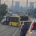 Accident cu o basculantă şi un autobuz, la Timişoara! O persoană a fost rănită