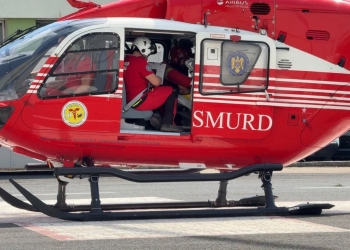 O fată de 13 ani din Timiș și-a atacat tatăl, după ce acesta a rănit-o pe mama ei