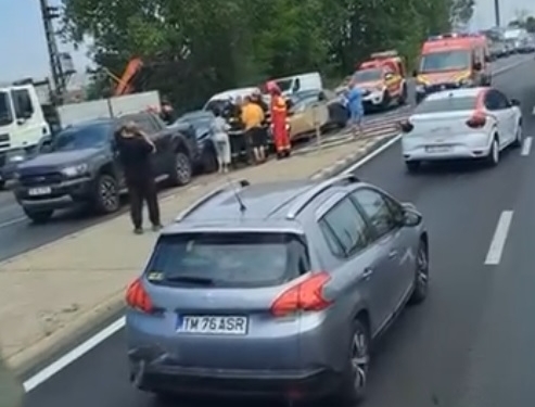 Carambol cu 4 mașini, la ieșire din Timișoara