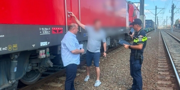 Transporturile rutiere şi feroviare de mărfuri , în vizorul poliţiştilor din Timiş! S-au aplicat peste 100 de amenzi FOTO