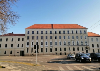 Proiectul privind mutarea unor elevi de la Liceul Shakespeare în centrul Timişoarei, în dezbatere publică