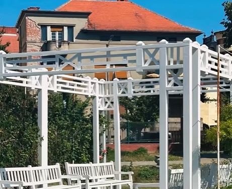 Parcul Rozelor din Timișoara are pergole noi și sistem de irigații refăcut