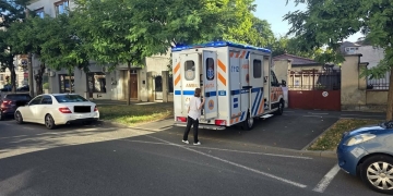 Aproape 500 de şoferi, amendaţi la Timişoara pentru că au parcat pe locurile persoanelor cu dizabilități, ale părinților sau au încurcat circulația ambulanțelor FOTO
