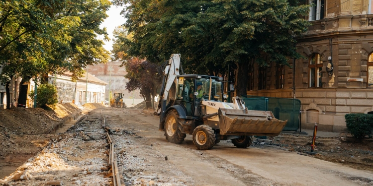 Avansează lucrările în zona Traian! Se construieşte noua linie de tramvai pe B-dul 3 august 1919 FOTO